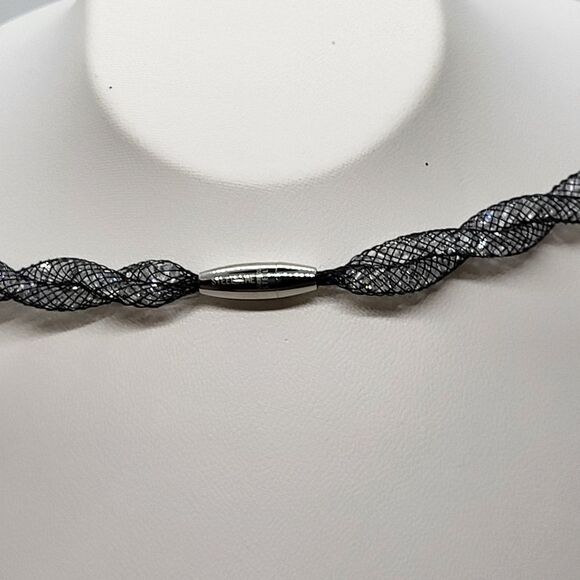 NEW, BLACK, ITALIAN MESH NECKLACE WITH CUBIC ZICONIA, 18" - Picture 4 of 5